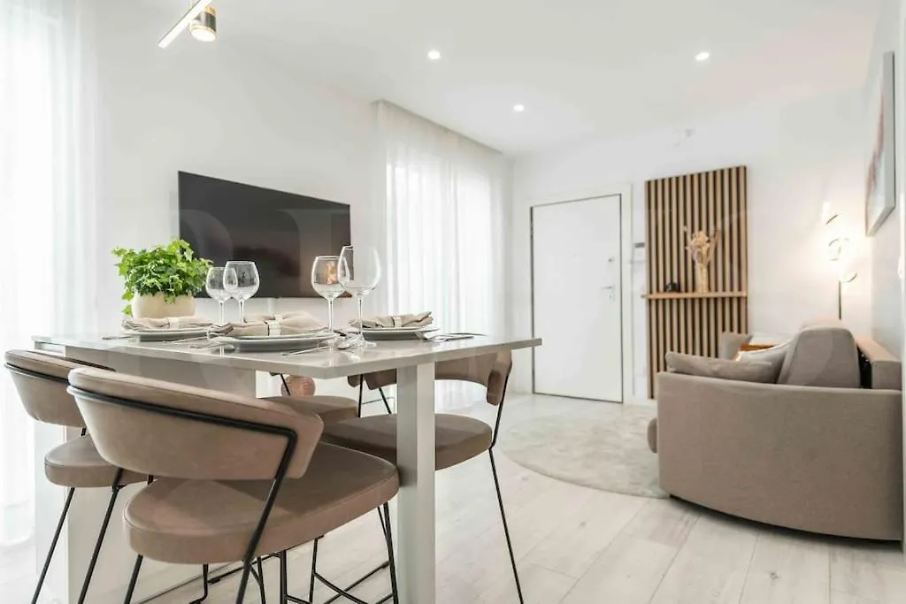Tranquil & Bright Apartment With Parking By Rems Málaga 0*,  Spanien
